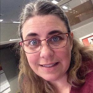 Meet your Posher, Dianna